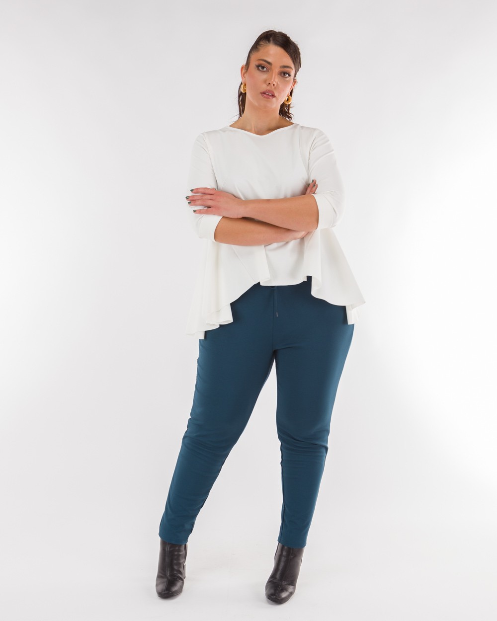 Blouza-Asymmetri-Me-Manikia-Τroakar-White-Bodyform-1