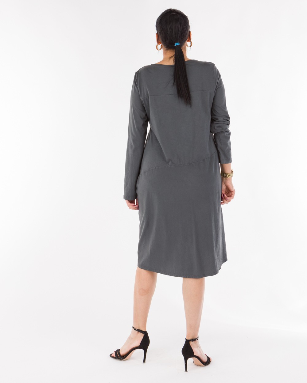 Forema-Asymmetro-Me-Diakosmitikes-Rafes-Gray-Bodyform-3