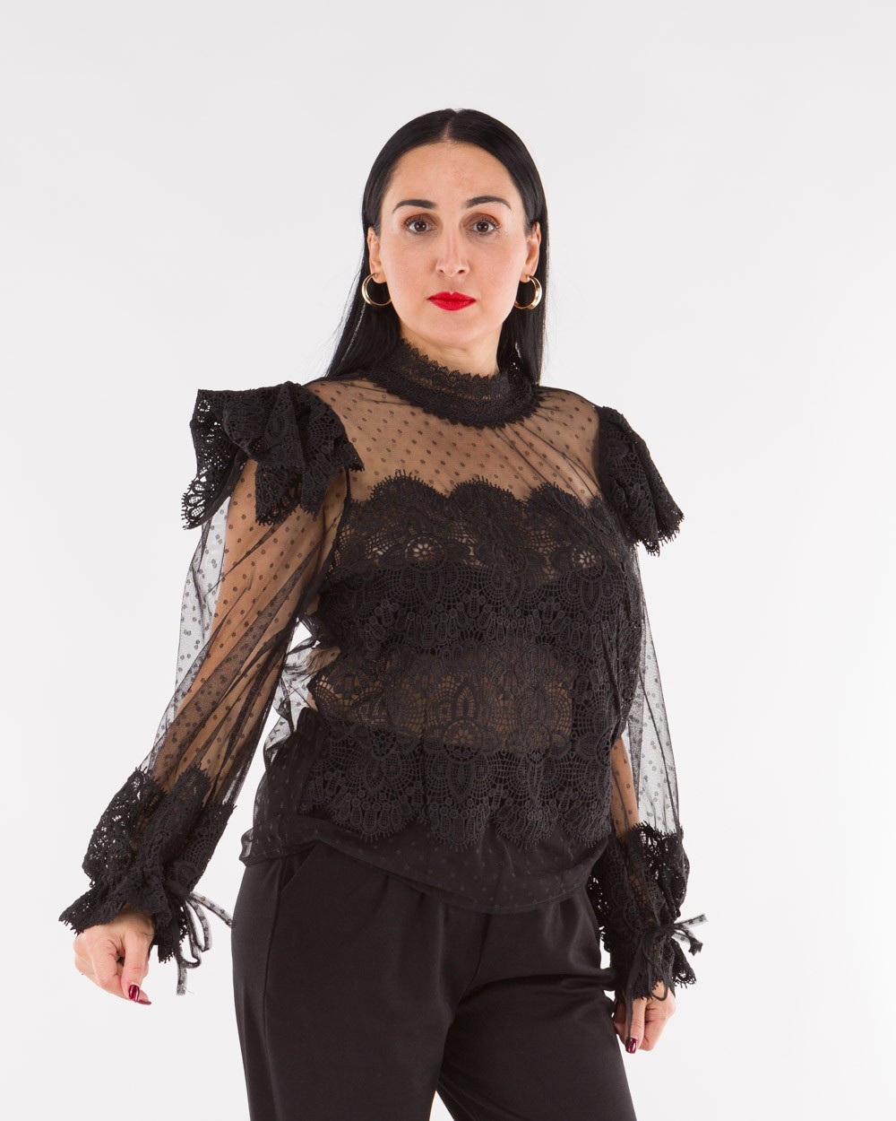 Blouza-Me-Leptomereies-Apo-Dantela-Black-Bodyform-6
