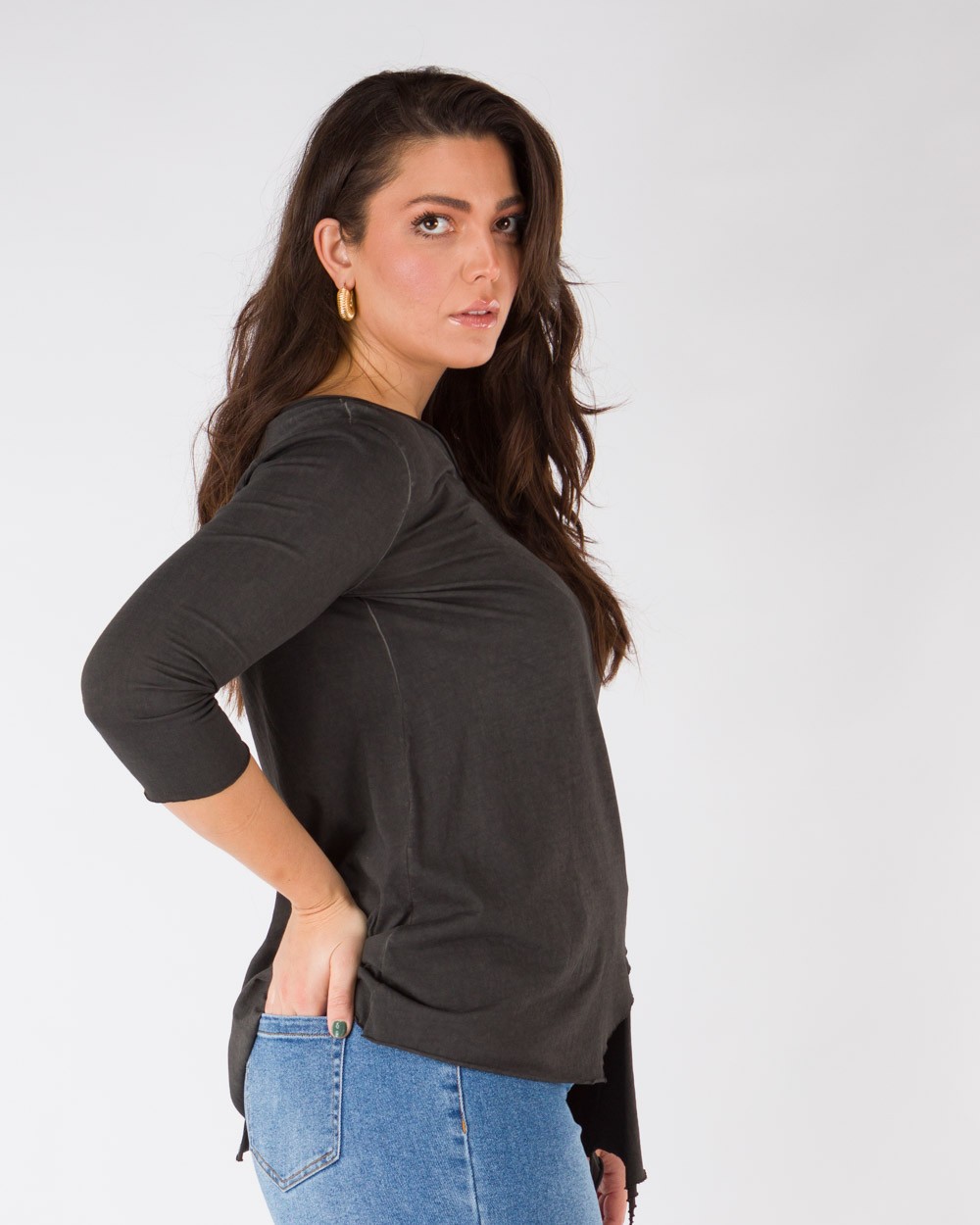 Blouza-Elastiki-Makrymaniki-Me-Anoigma-skouro-gkri-Brosta-Mpez-Bodyform-3