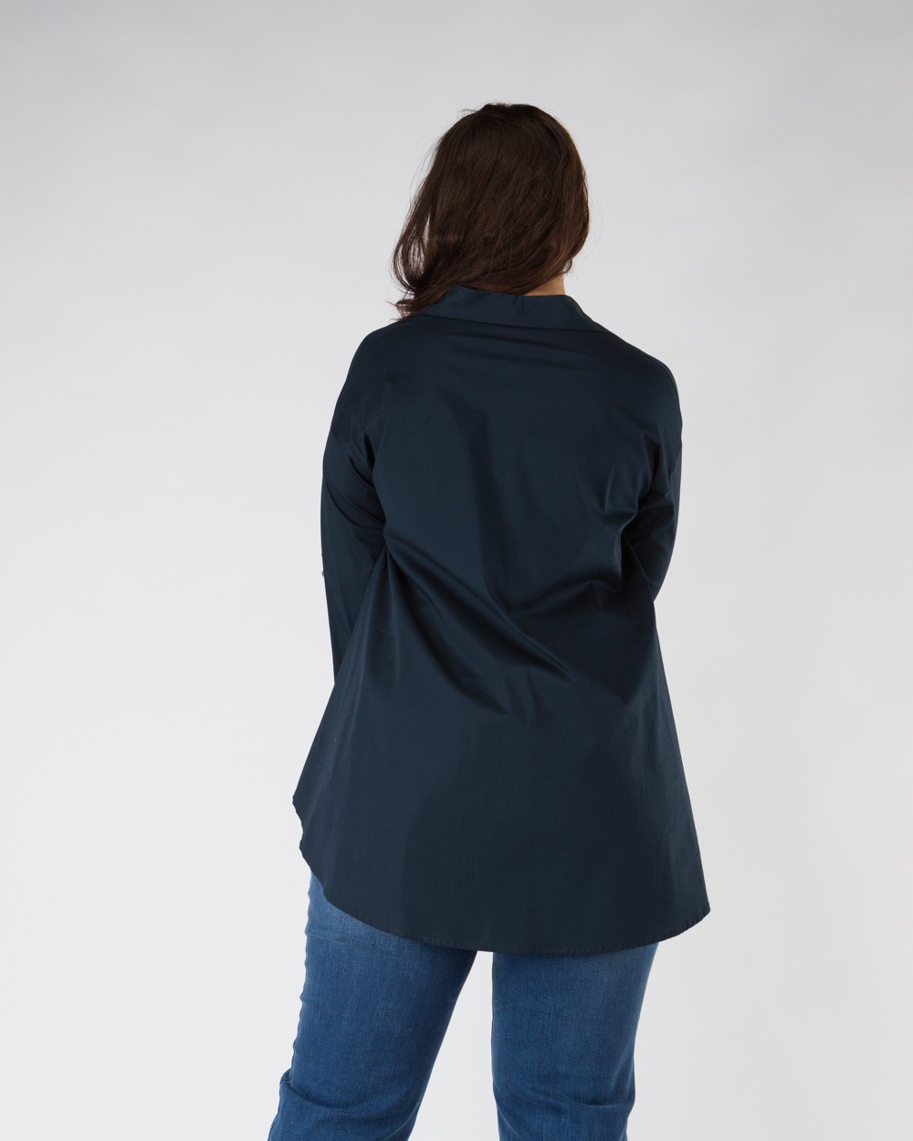 Poukamiso-Asymmetro-Yfasmatino-Makrymaniko-Mple-Bodyform-3