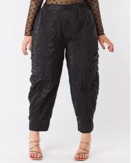 Panteloni-Typou-Parachute-Me-Opsi-Tsalakomenou-Mauro-Bodyform-2