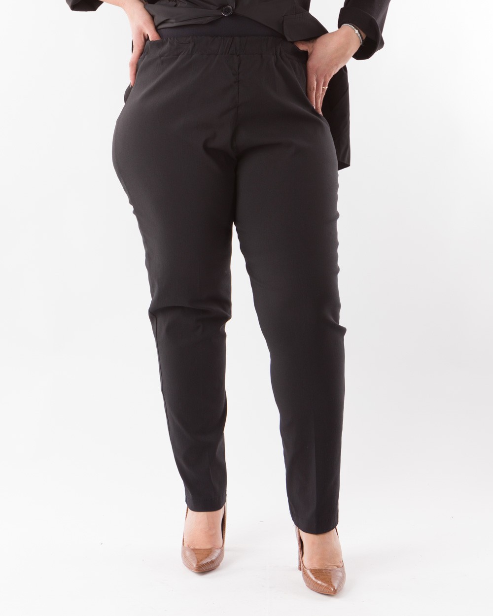 Panteloni-Kollito-Me-Elastikotita-Kai-Tsepes-Mauro-Bodyform-1