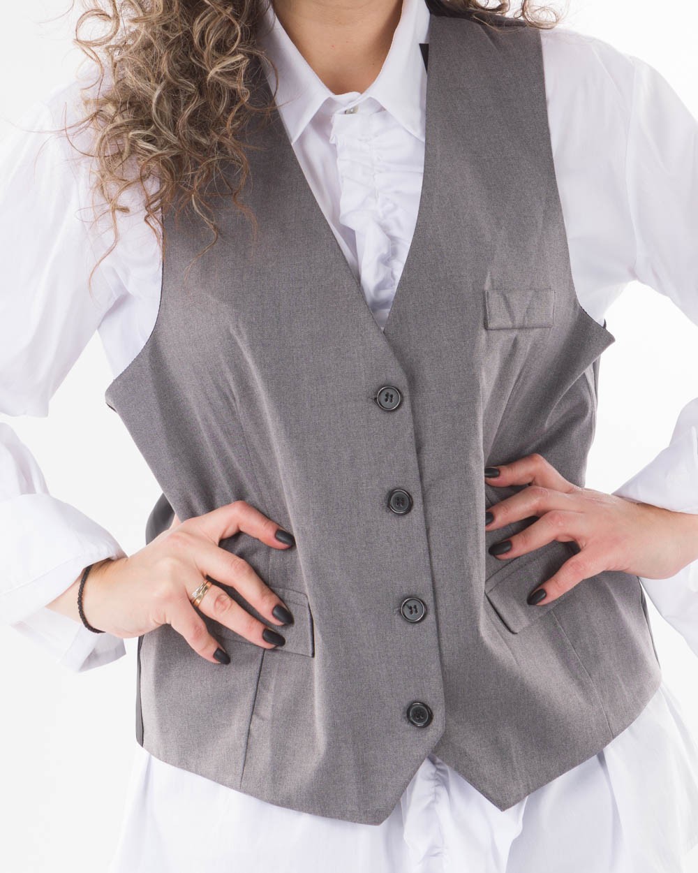 Gileko-Yfasmatino-Me-Diakosmitikes-Tsepes-Gkri-Bodyform-4