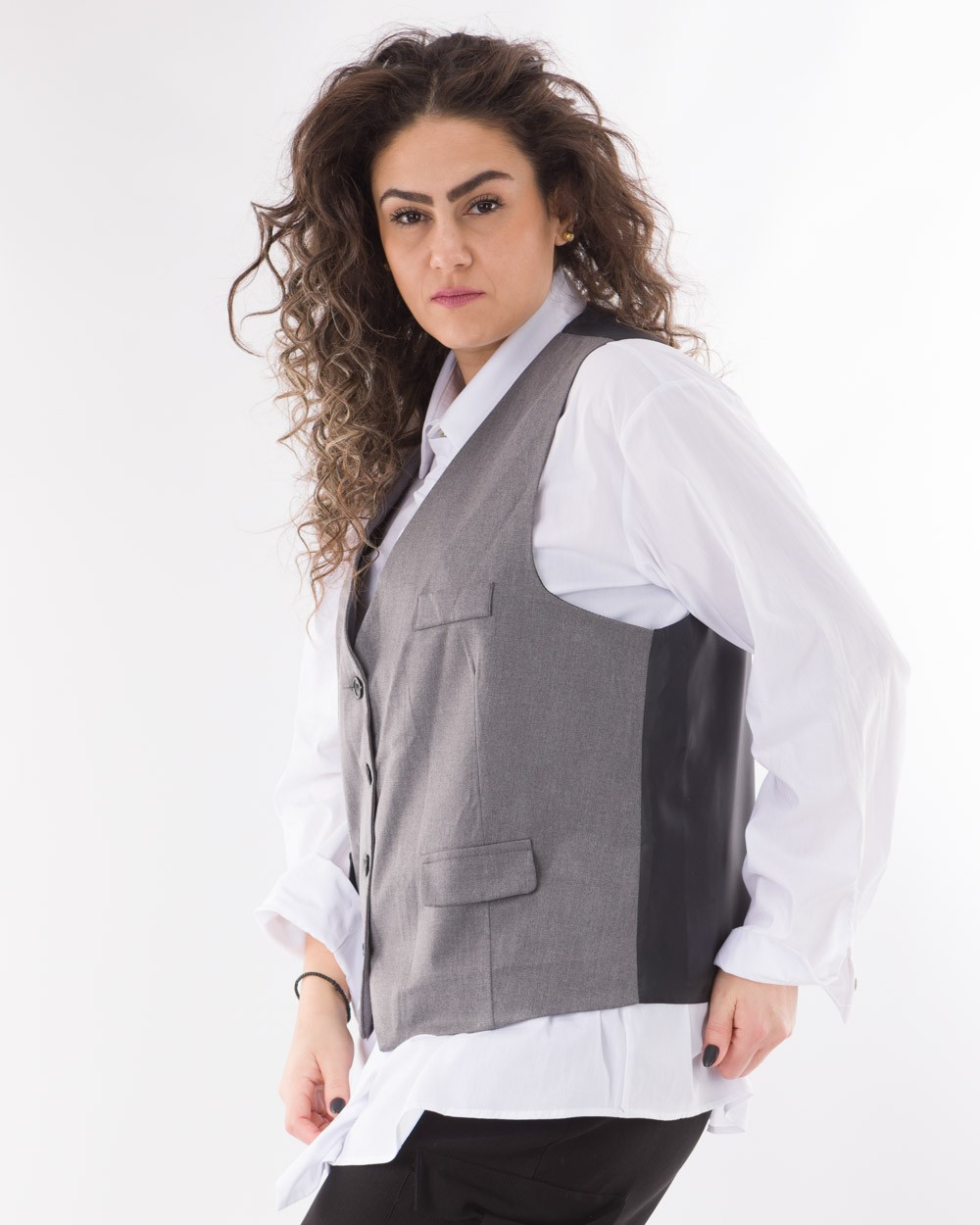 Gileko-Yfasmatino-Me-Diakosmitikes-Tsepes-Gkri-Bodyform-3