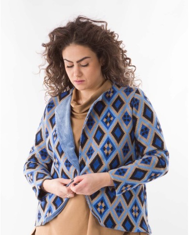 Sakaki-Konto-Me-Schedio-Me-Romvous-Galazio-Bodyform-4