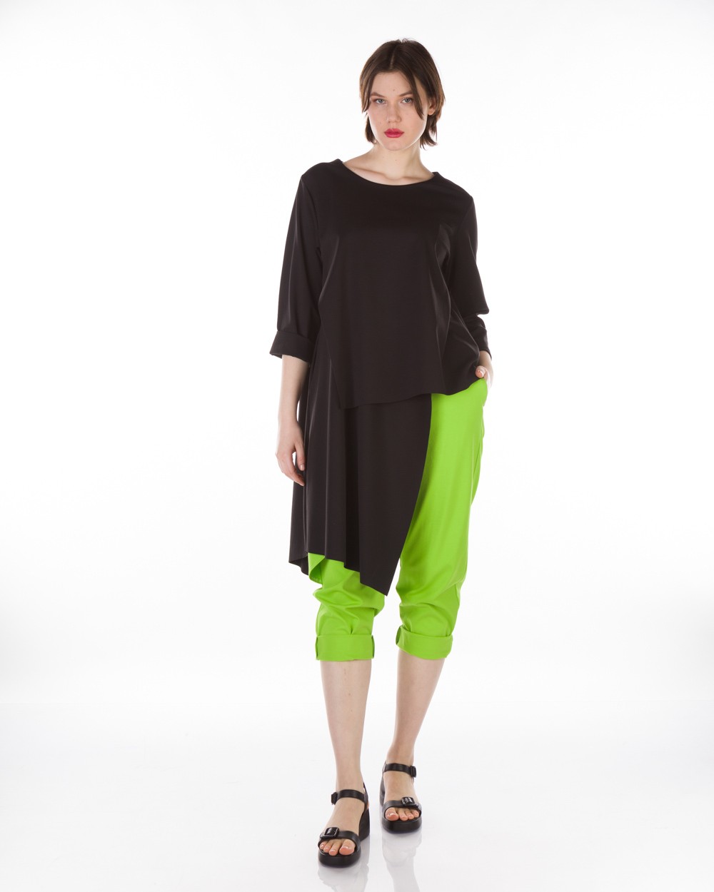 mplouza-makria-asymmetri-apo-tin-mia-pleura-mauro-bodyform-53132-714500_53218515021_1475