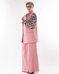 Pantelona-Yfasmatini-Me-Pietes-Kai-Thilykia-Roz-Bodyform-6