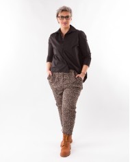 Panteloni-Elastiko-Me-Leopar-Schedio-Kai-Tsepes-Taupe-Bodyform-3