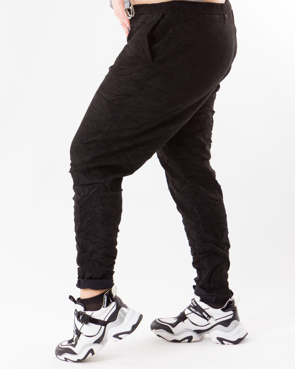 Panteloni-Me-Opsi-Tsalakomenou-Mauro-Bodyform-3