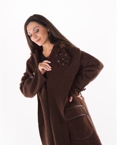 Χειμωνιάτικο Μάλλινο Καφέ Παλτό Με Μεγάλο Γιακά Και λεπτομέρειες στο πλάι
