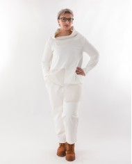 Μπλούζα Με Συνδυασμό Υφασμάτων Και Λαιμουδιά