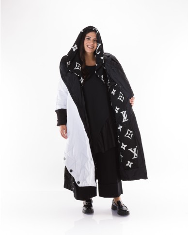 Χειμωνιάτικο Μαύρο Μπουφάν Με Διπλή Κουκούλα Και Καρό φόδρα