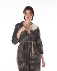 Ριγέ Καλοκαιρινό Σακάκι Με Λουλούδι Στο Πέτο