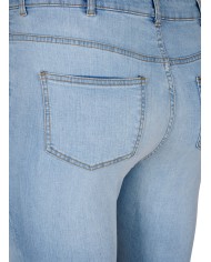 Slim fit τζιν με λεπτομέρειες από τριβή