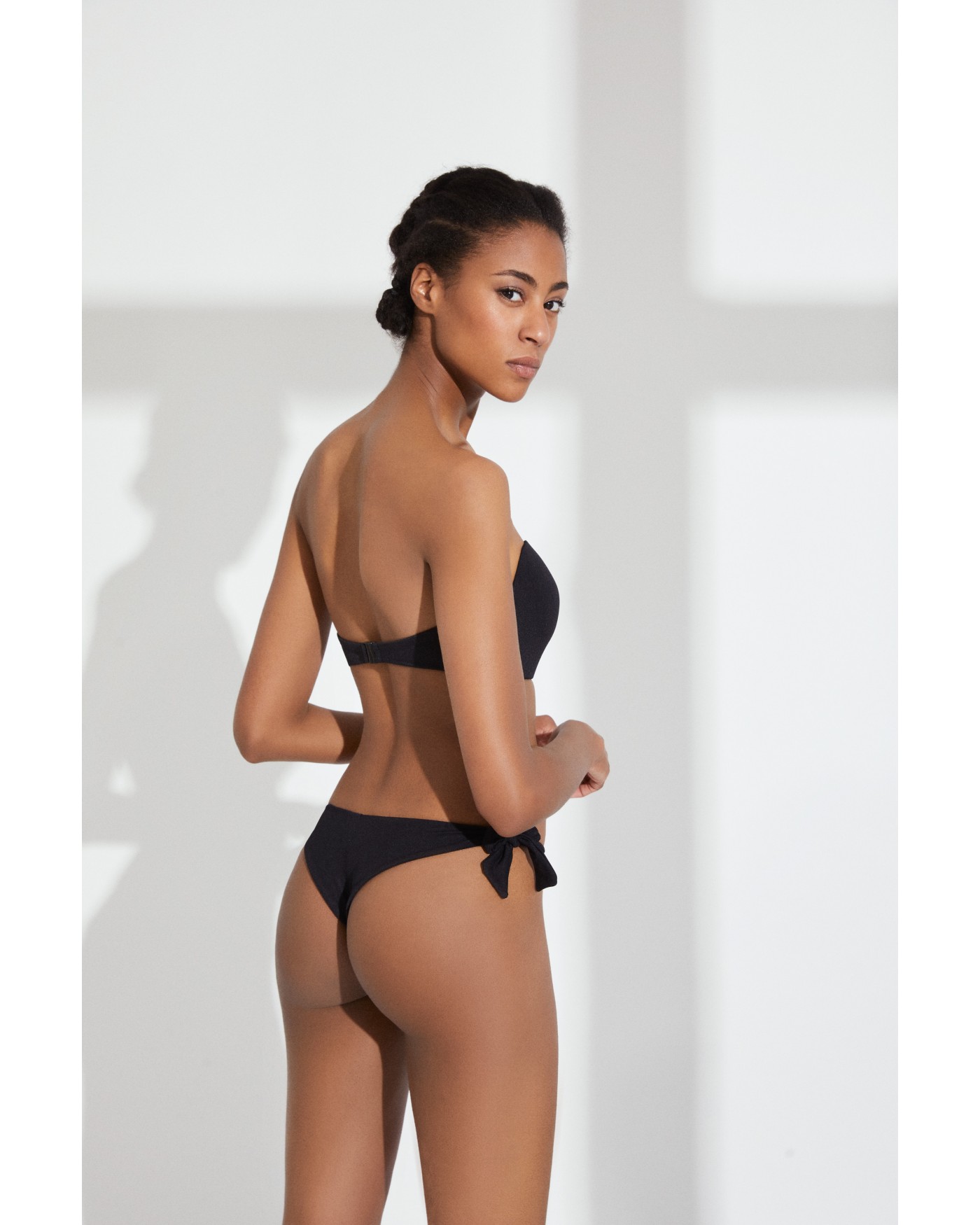 Στράπλες Τοπ Μαγιό με Σούρες