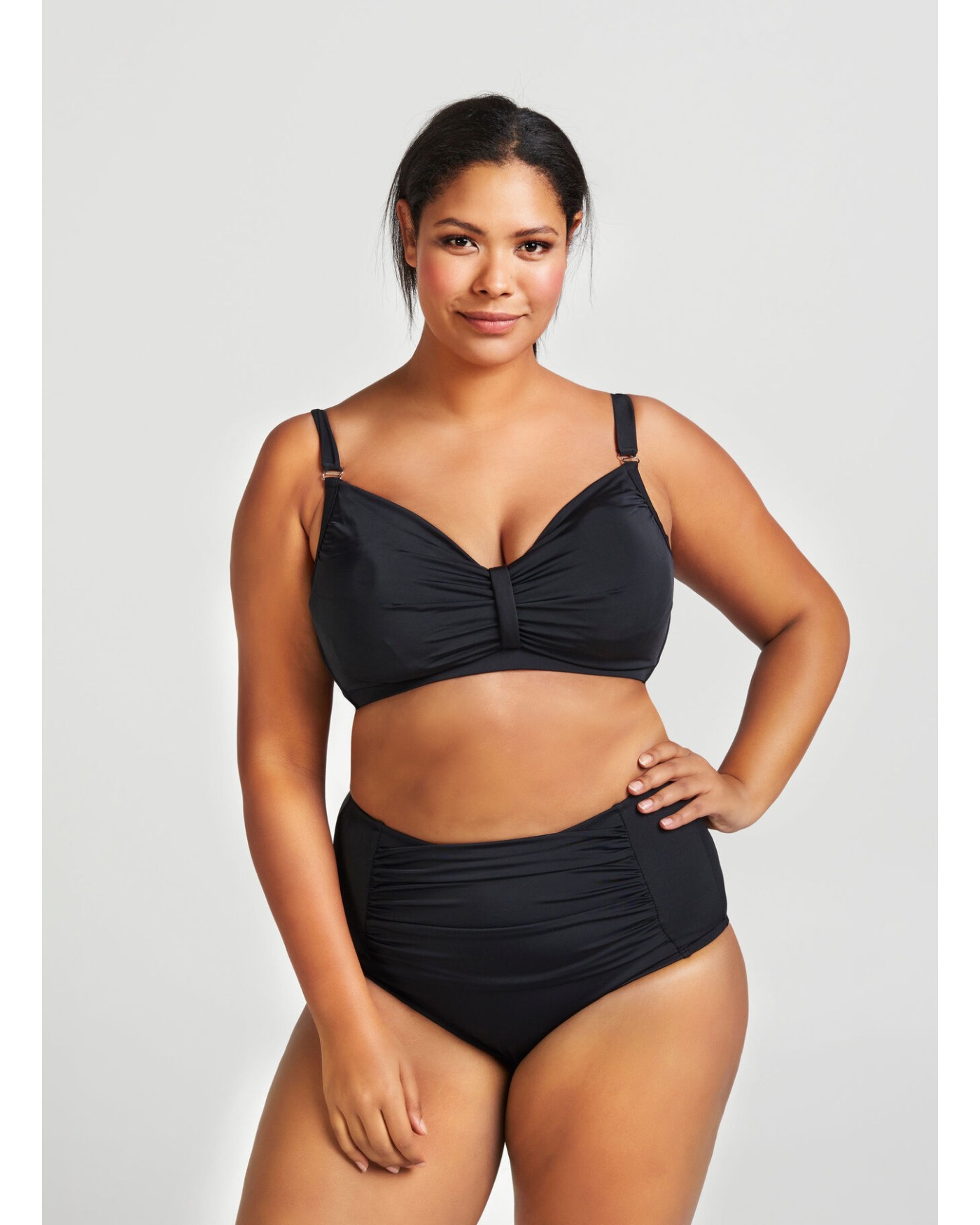 Σουτιέν Μαγιό Άνεση και Στυλ για Καμπύλες