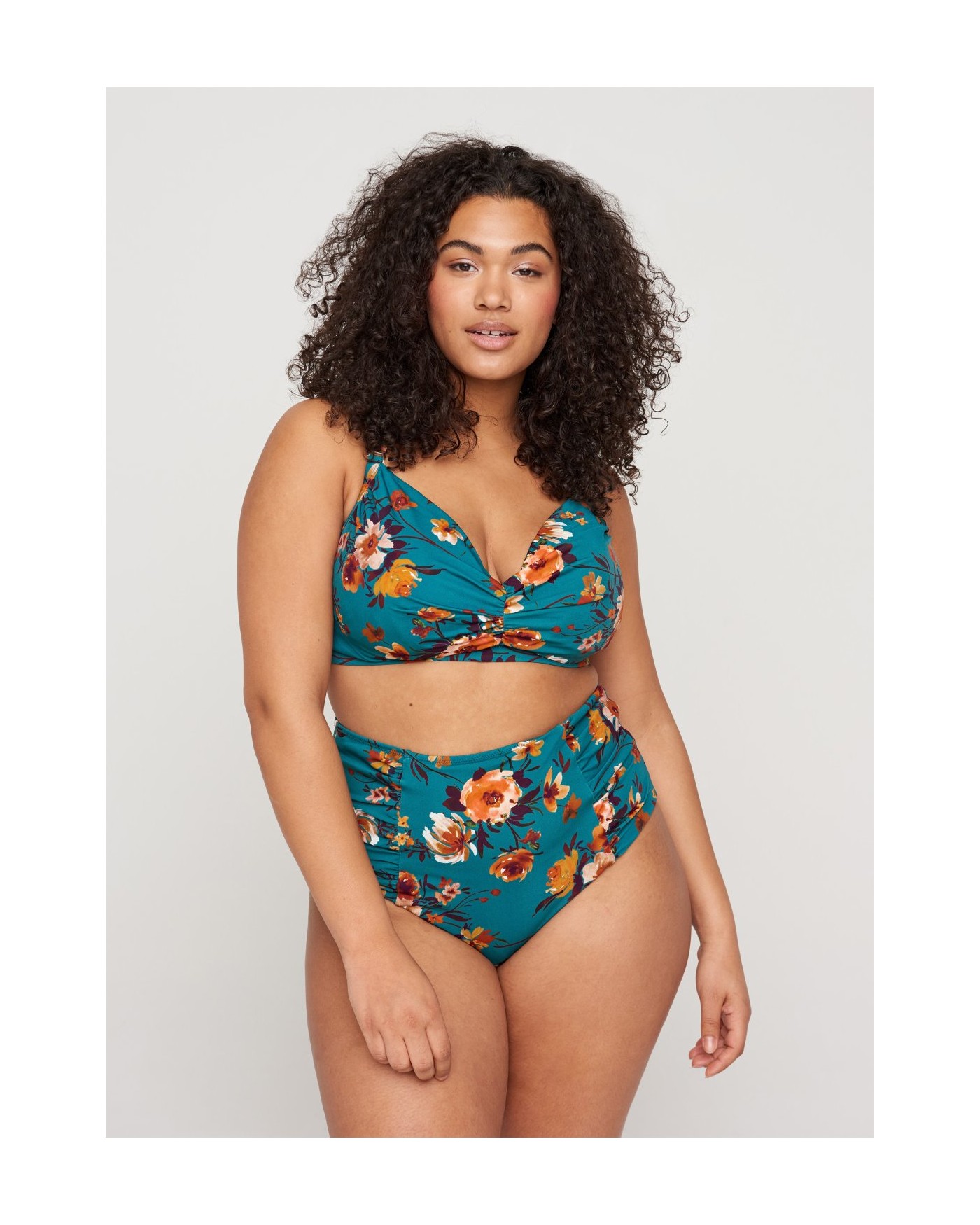 Ψηλόμεσο Σλιπ Μπικίνι Με Φλοράλ Τύπωμα