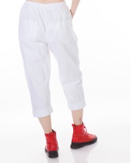 Το Παντελόνι που Αγκαλιάζει το Σώμα