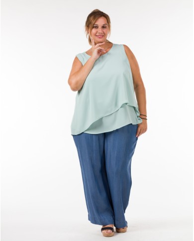 Μπλούζα Με Κούμπωμα Πίσω Και Σκίσιμο