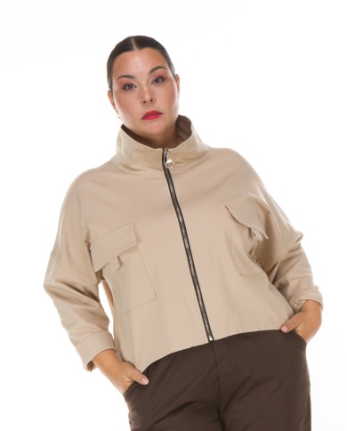 Κοντό Τζάκετ με Τσέπες